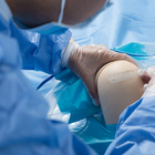 โรงพยาบาล ชุดผ้าม่านผ่าตัดเข่าแบบใช้แล้วทิ้ง การผ่าตัด Arthroscopy ทางการแพทย์ที่ผ่านการฆ่าเชื้อ