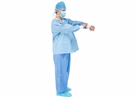 ชุดขัดทางการแพทย์ของโรงพยาบาลเหมาะกับเสื้อแจ็คเก็ตแบบใช้แล้วทิ้งที่ระบายอากาศได้ดี